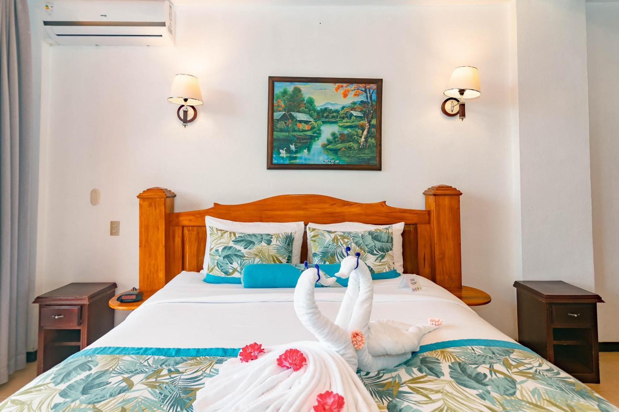 Hotel San Bada Resort & Spa Мануэль-Антонио Экстерьер фото